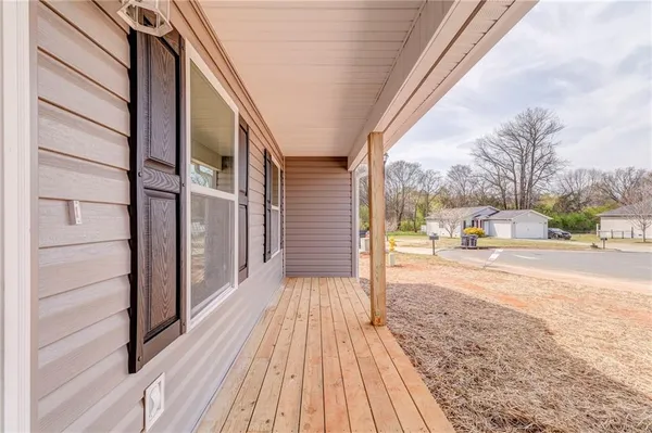 $304,900 | 223 Jon Court, Chatsworth, GA 30705