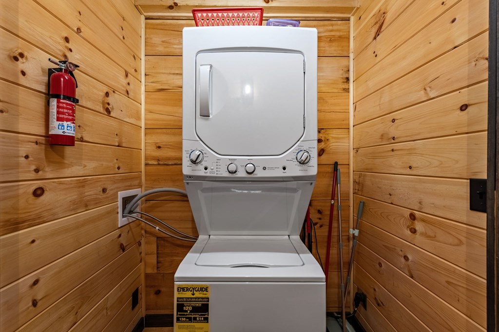 25 Hidden Ridge Cherry Log, GA 30522 - Photo 34 of 52 a utility room with dryer and washer