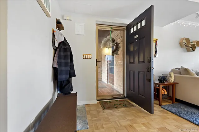 $2,800 | 330 South Central Avenue, Unit F3, Scarsdale, NY 10583