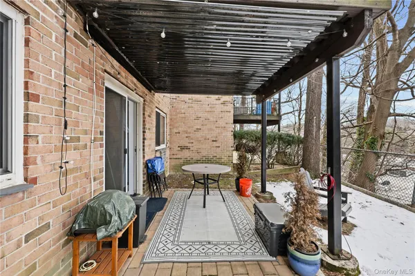 $2,800 | 330 South Central Avenue, Unit F3, Scarsdale, NY 10583