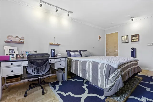 $2,800 | 330 South Central Avenue, Unit F3, Scarsdale, NY 10583