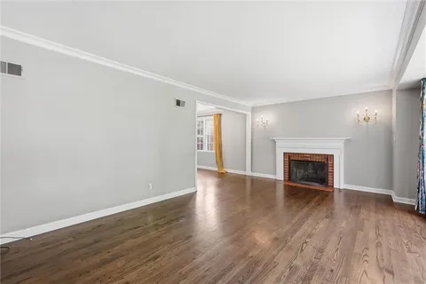 $589,000 | 607 East 65th Street, Kansas City, MO 64131
