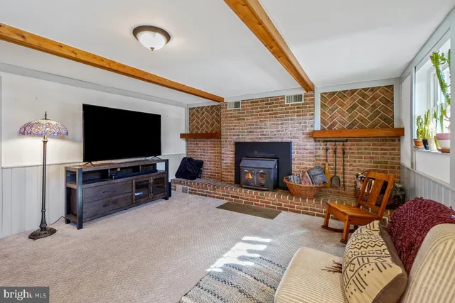 $585,000 | 24357 Flamingo Terrace, Gaithersburg, MD 20882