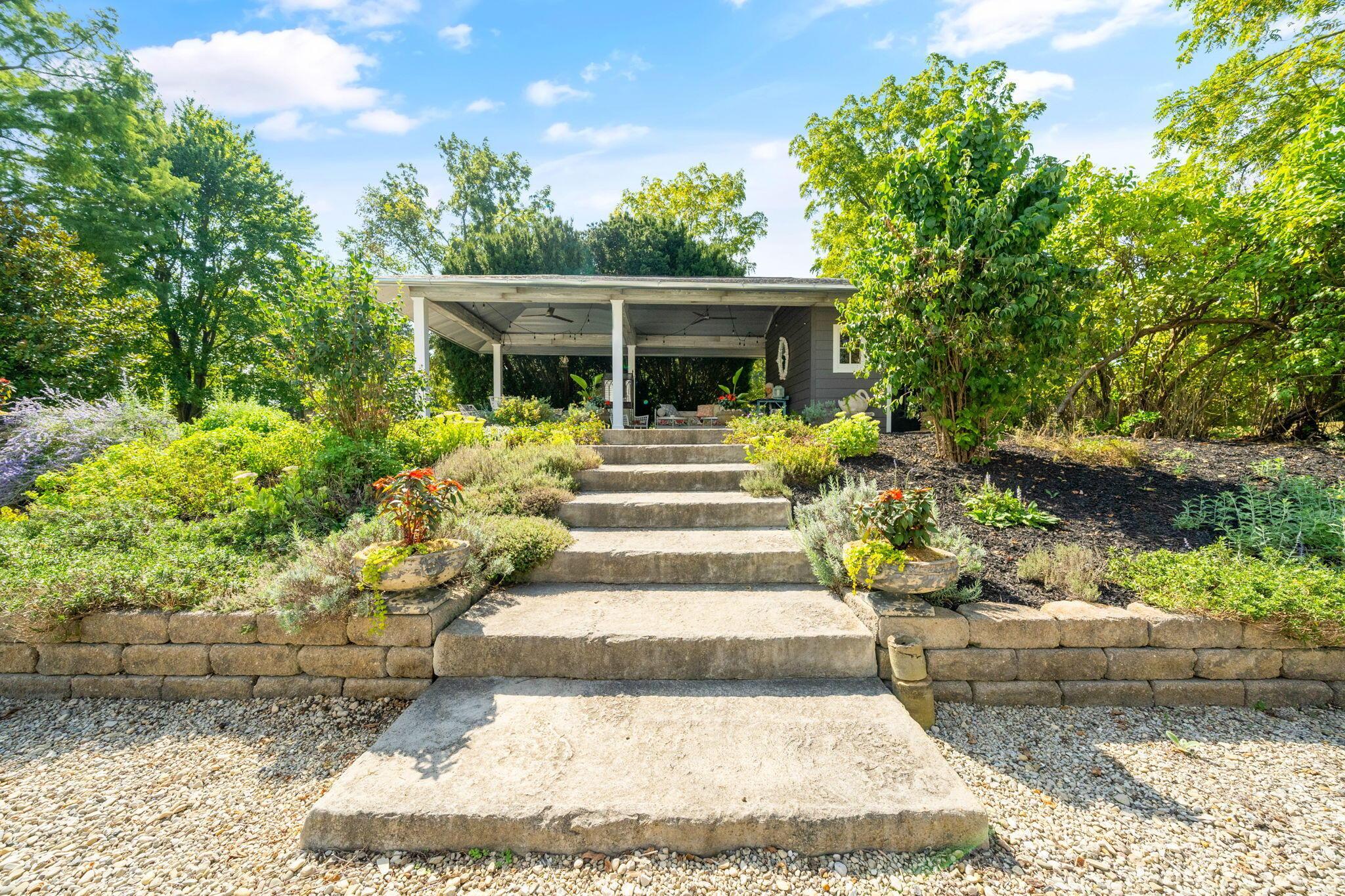 4356 Hawk Road Mechanicsburg, OH 43044 - Photo 75 of 115 Pool House