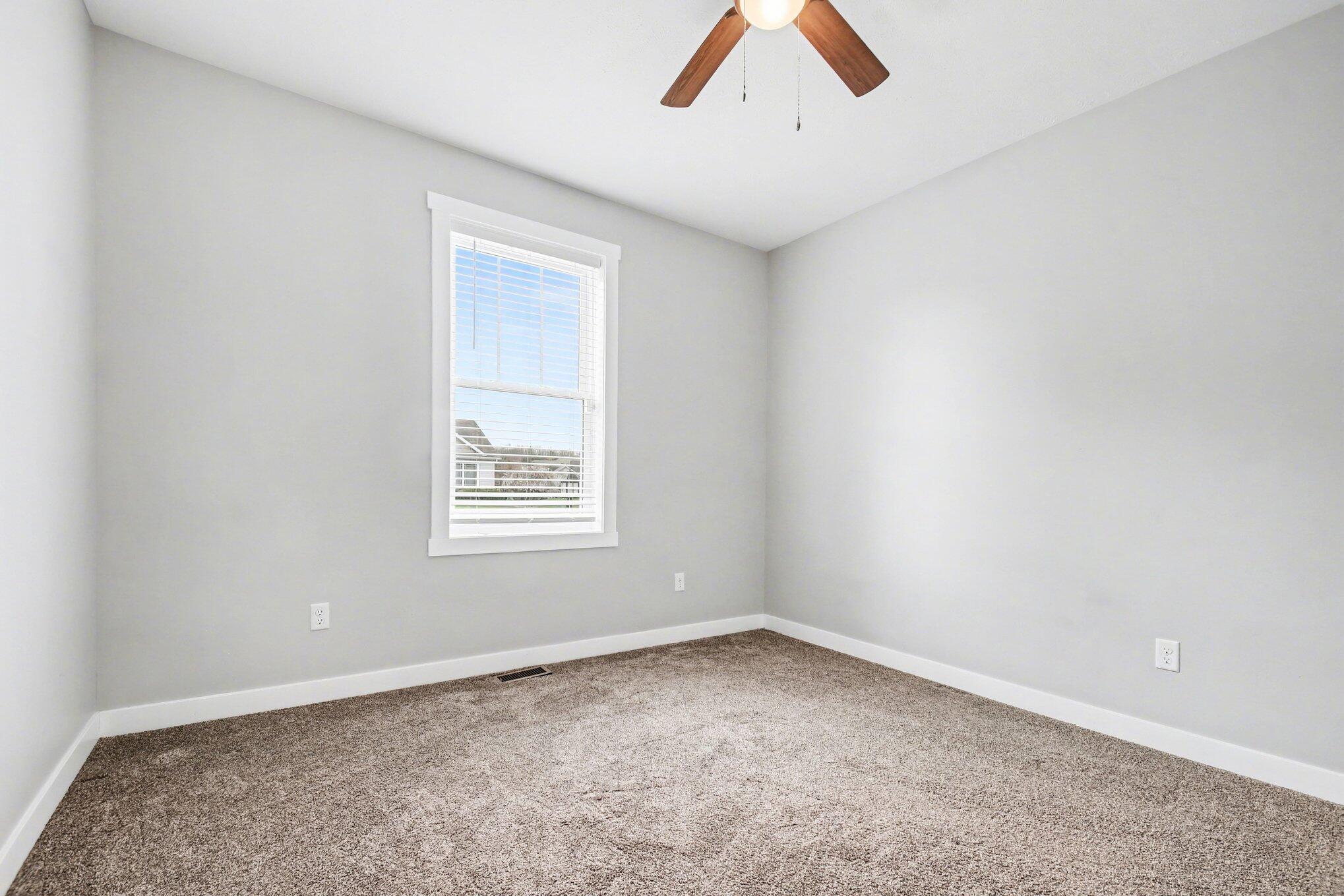 20009 Weber Lane Goshen, IN 46528 - Photo 13 of 17 an empty room with a window