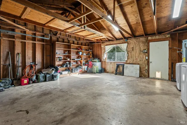 $395,000 | 23929 Nutmeg Place, Willits, CA 95490