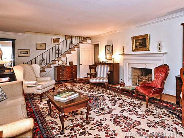 3047 Ferncliff Road Charlotte, NC 28211 - Photo 3 of 16