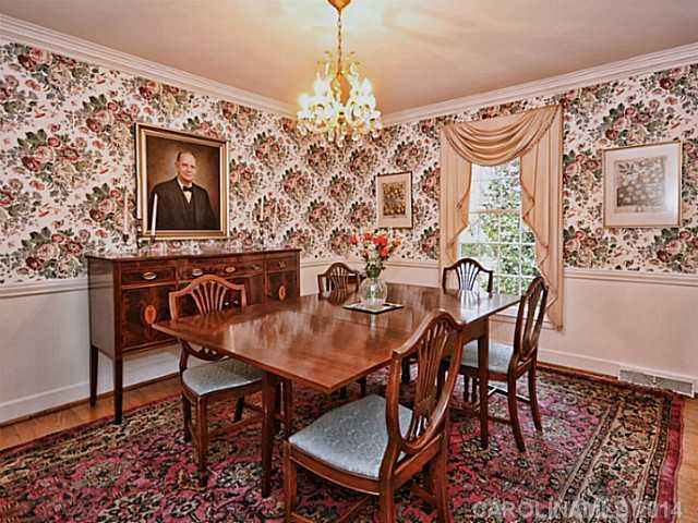3047 Ferncliff Road Charlotte, NC 28211 - Photo 4 of 16