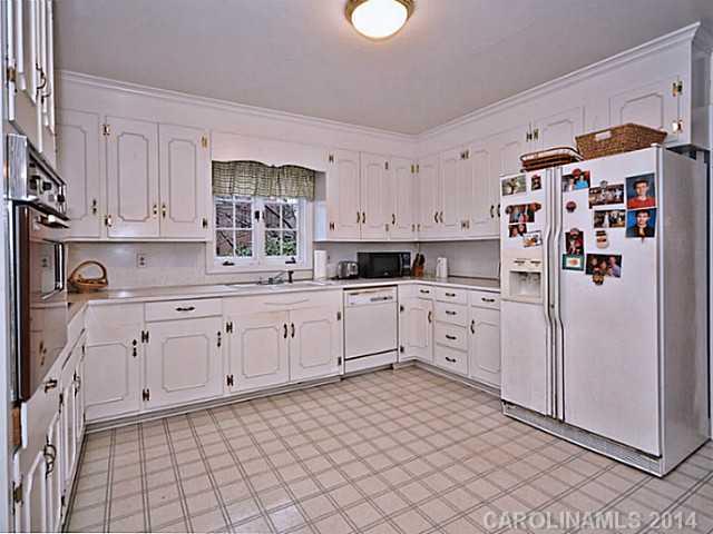 3047 Ferncliff Road Charlotte, NC 28211 - Photo 5 of 16