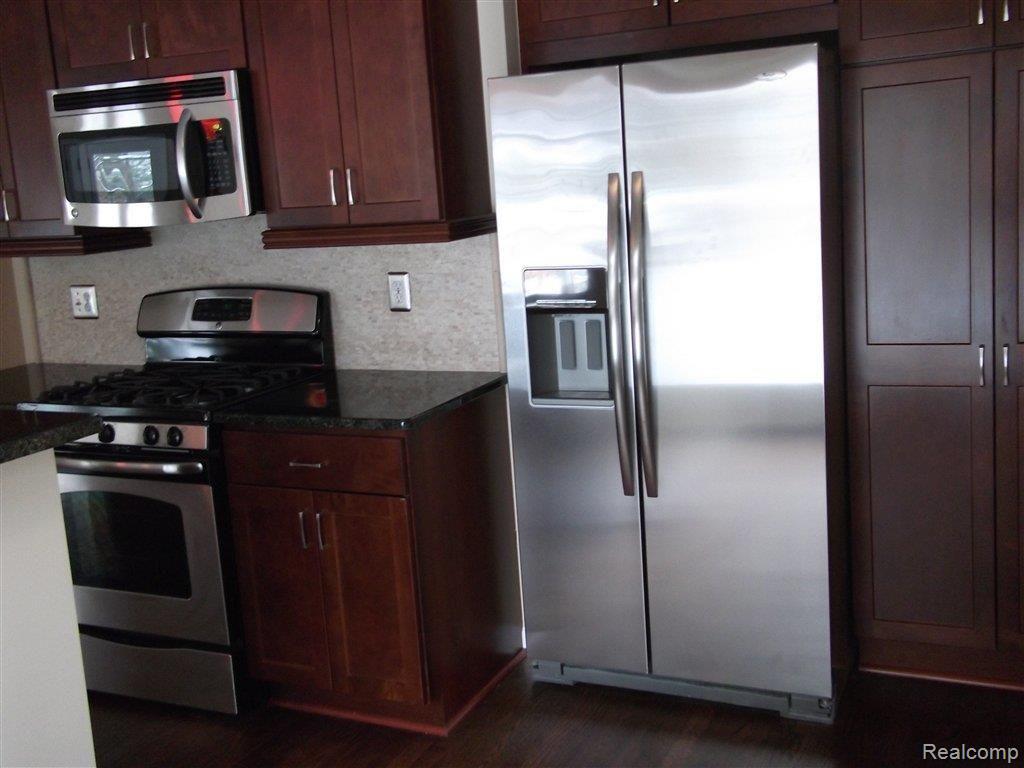 31410 Evergreen Road Franklin, MI 48025 - Photo 6 of 14 Appliances