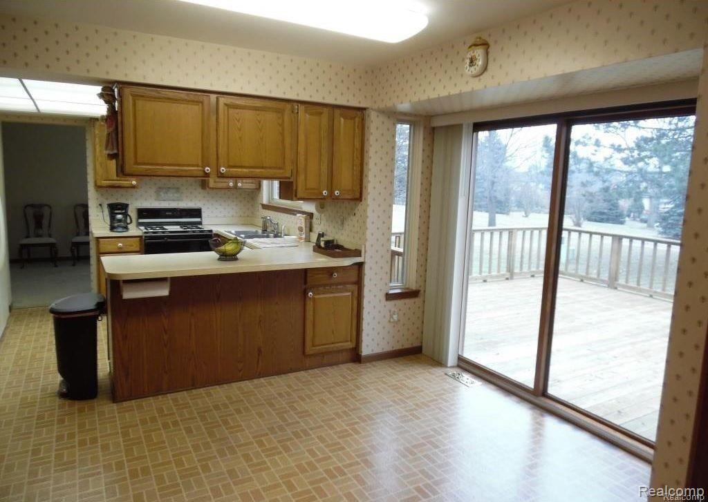 720 Shelley Drive Rochester, MI 48307 - Photo 13 of 26