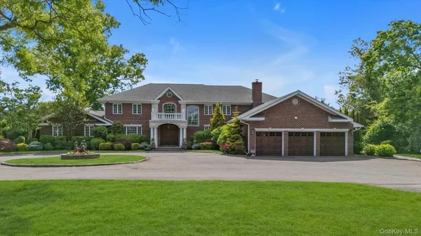$5,750,000 | 1304 Seawane Drive, Hewlett Harbor, NY 11557