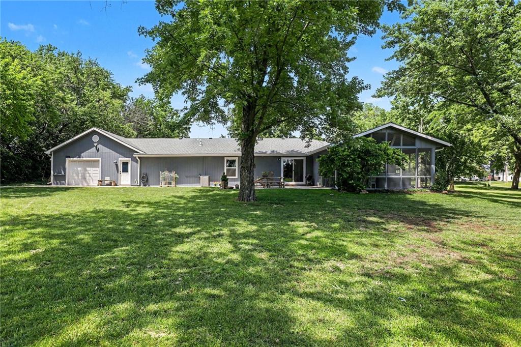 16985 Evans Road Basehor, KS 66007 - Photo 26 of 33