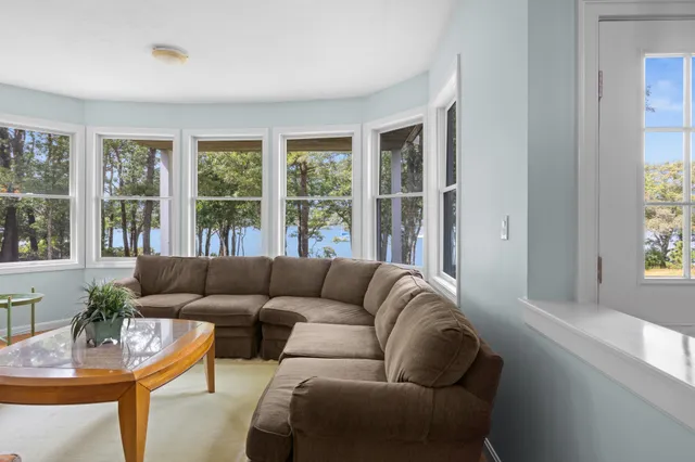 $4,395,000 | 267 Barnes Road, Oak Bluffs, MA 02557