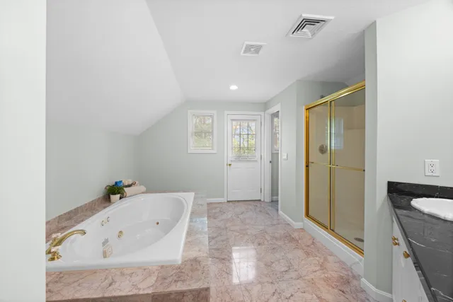 $4,395,000 | 267 Barnes Road, Oak Bluffs, MA 02557