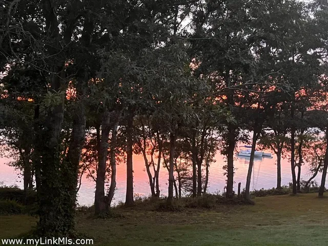 $4,395,000 | 267 Barnes Road, Oak Bluffs, MA 02557