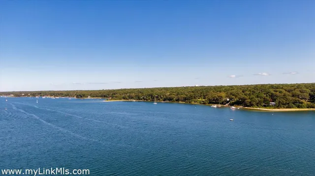 $4,395,000 | 267 Barnes Road, Oak Bluffs, MA 02557