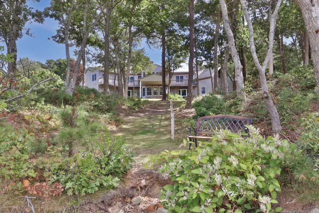 $4,395,000 | 267 Barnes Road, Oak Bluffs, MA 02557