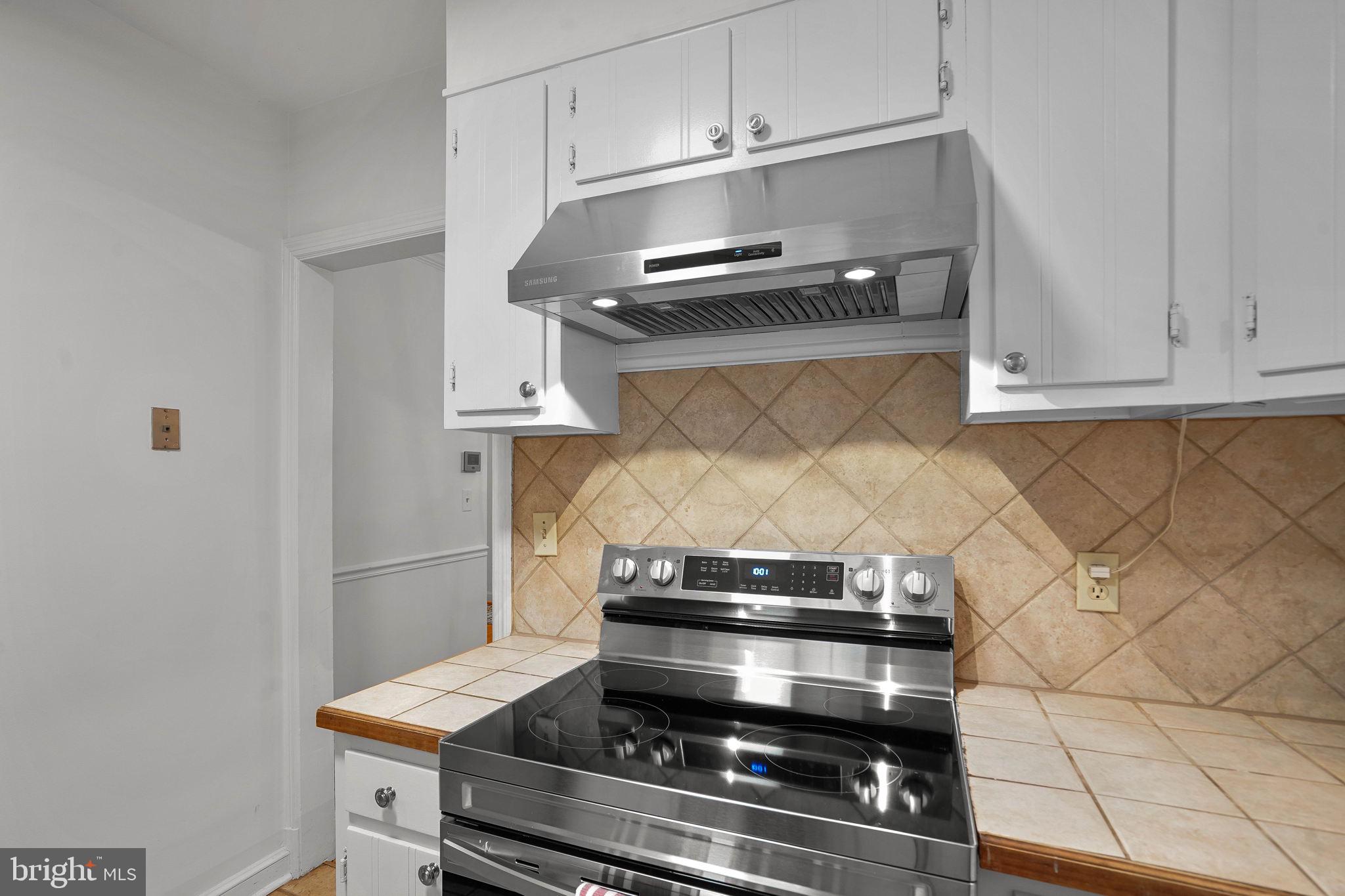 1601 Grace Church Road Silver Spring, MD 20910 - Photo 17 of 60