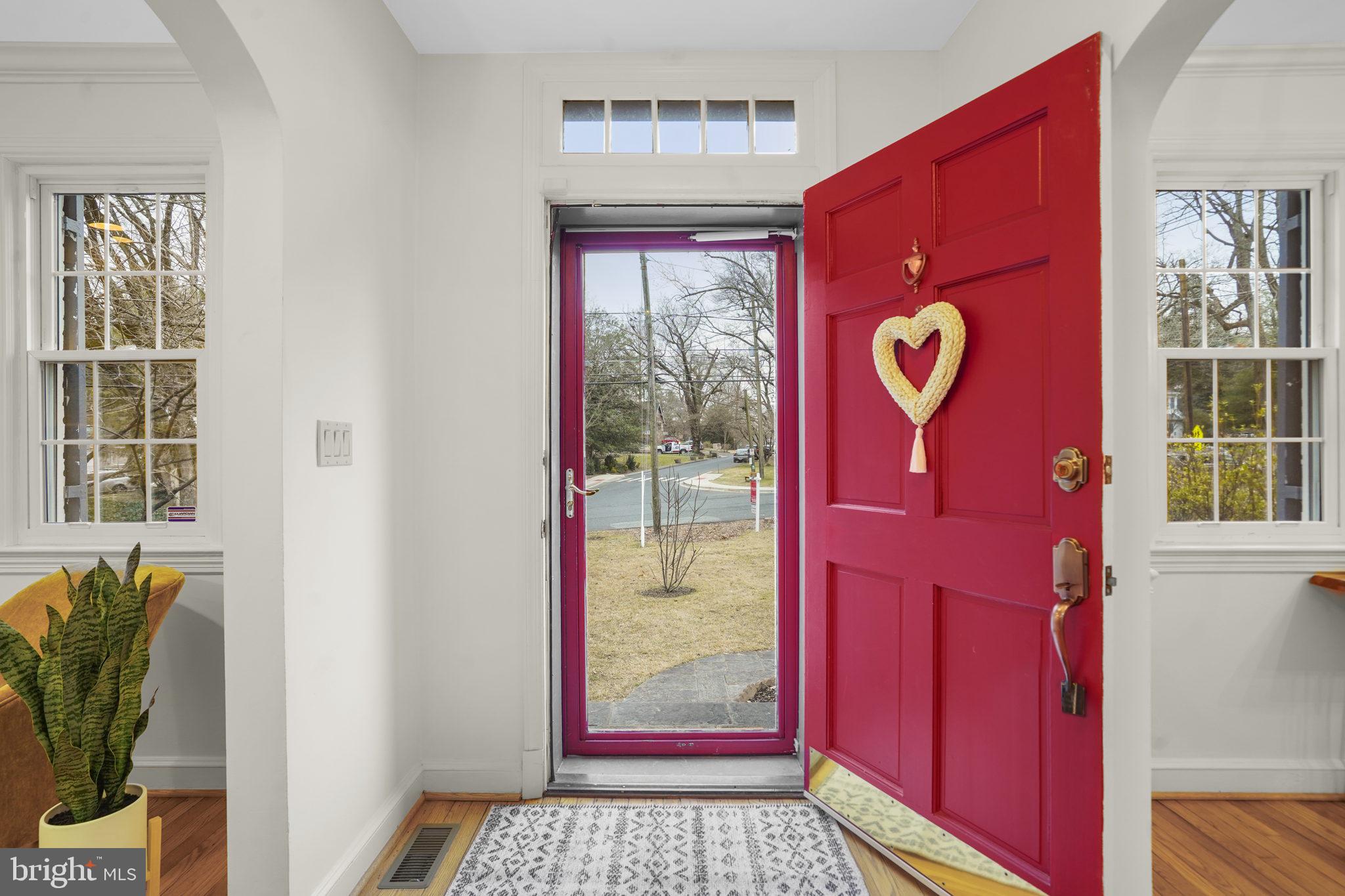 1601 Grace Church Road Silver Spring, MD 20910 - Photo 3 of 60