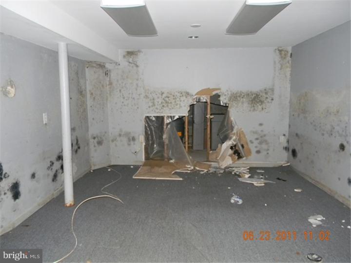 173 Bordentown Georgetown Road Chesterfield, NJ 08515 - Photo 14 of 24 Basement - Finished