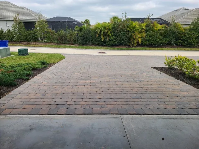 a view of parking space