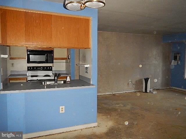 9904 Hellingly Place, Unit 155 Gaithersburg, MD 20879 - Photo 4 of 11 Dining Area