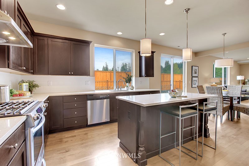 3721 226th Place Southeast Bothell, WA 98021 - Photo 8 of 19