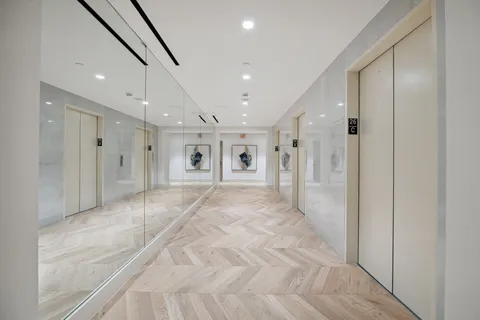 $643,775 | 1701 Hermann Drive, Unit 14B, Houston, TX 77004