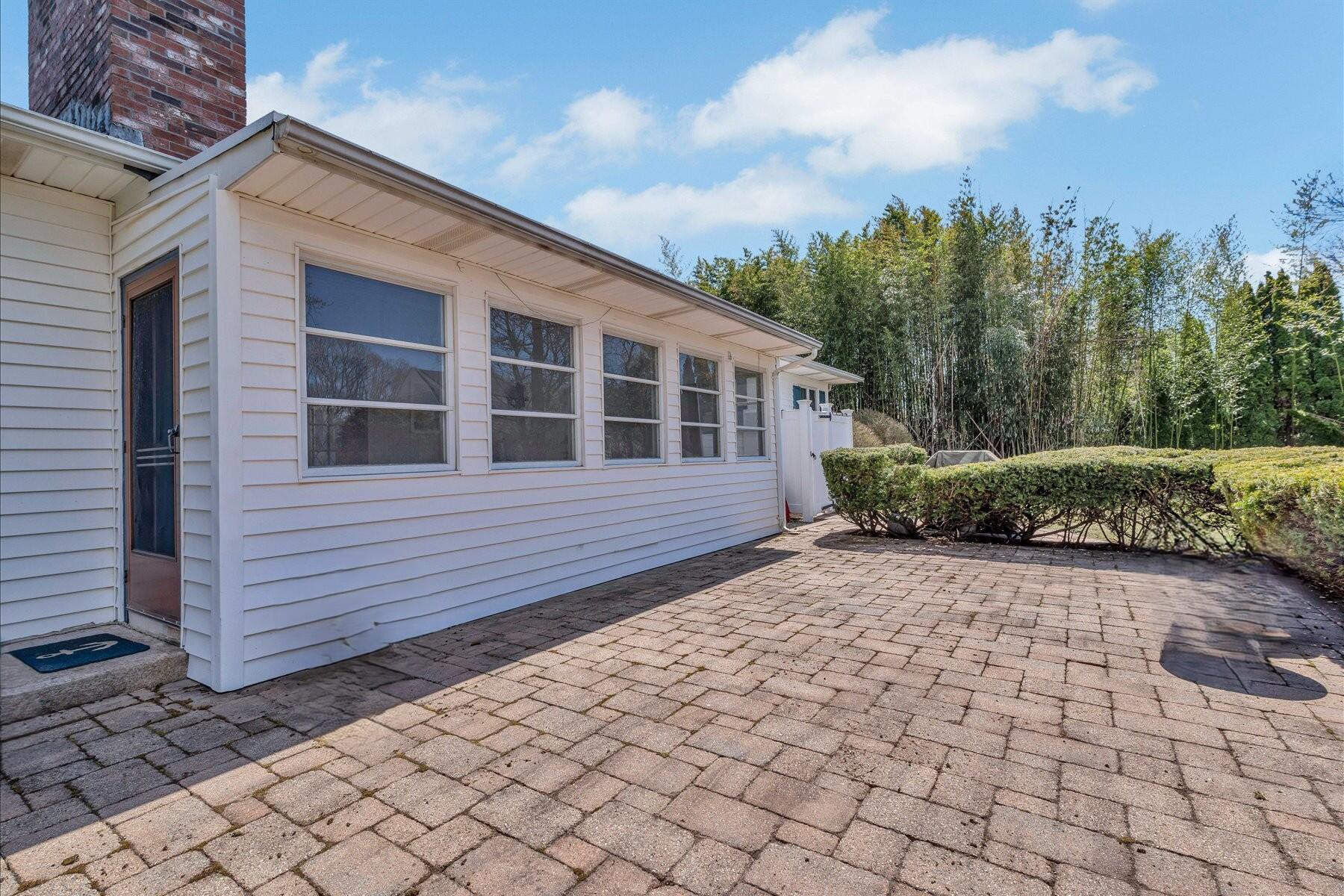 435 Acapesket Road East Falmouth, MA 02536 - Photo 32 of 40 09-IMGP0173