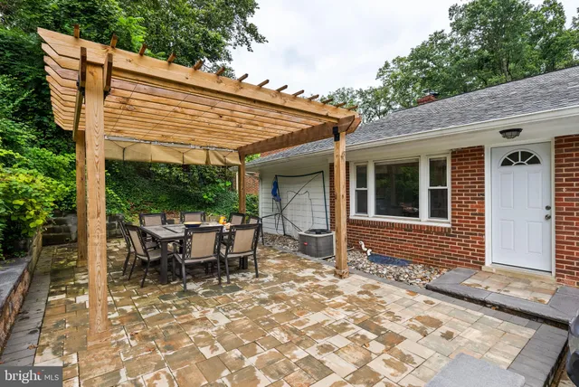 $5,200 | 7409 Aspen Avenue, Takoma Park, MD 20912