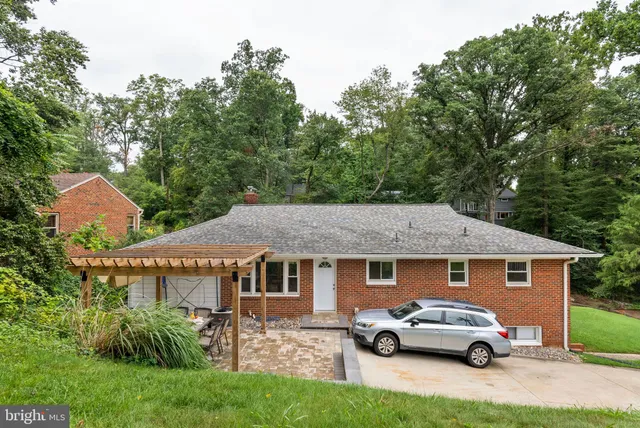 $5,200 | 7409 Aspen Avenue, Takoma Park, MD 20912