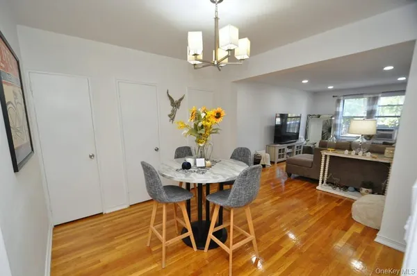 $195,000 | 19 Abeel Street, Unit 2E, Yonkers, NY 10705