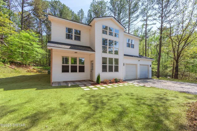 a view of outdoor space and garden