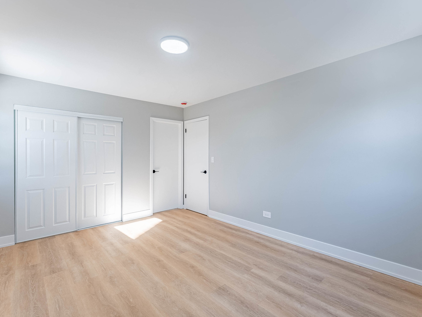 1116 Busse Road Mount Prospect, IL 60056 - Photo 17 of 33