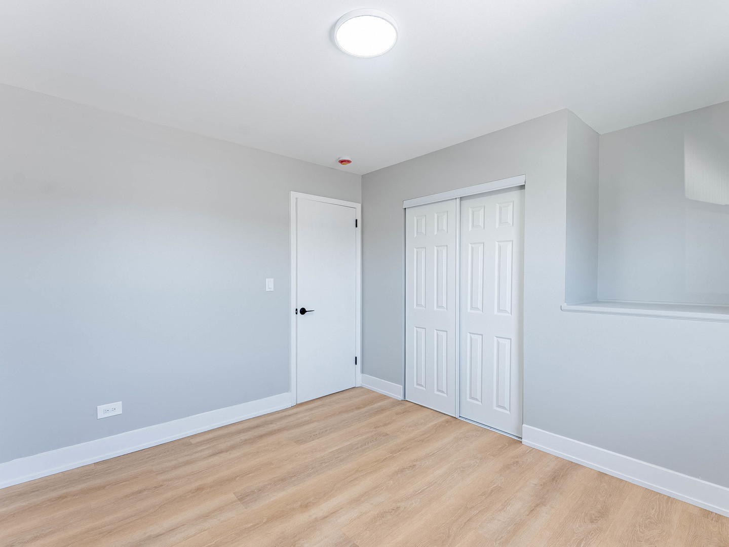 1116 Busse Road Mount Prospect, IL 60056 - Photo 19 of 33