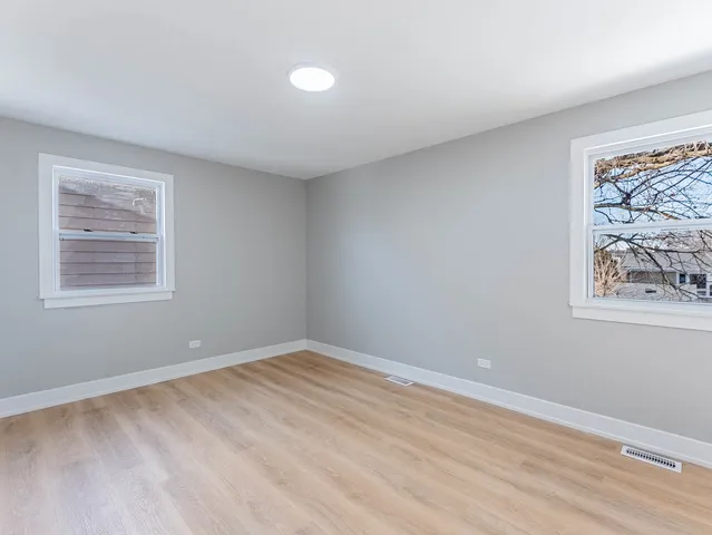 $515,000 | 1116 Busse Road, Mount Prospect, IL 60056