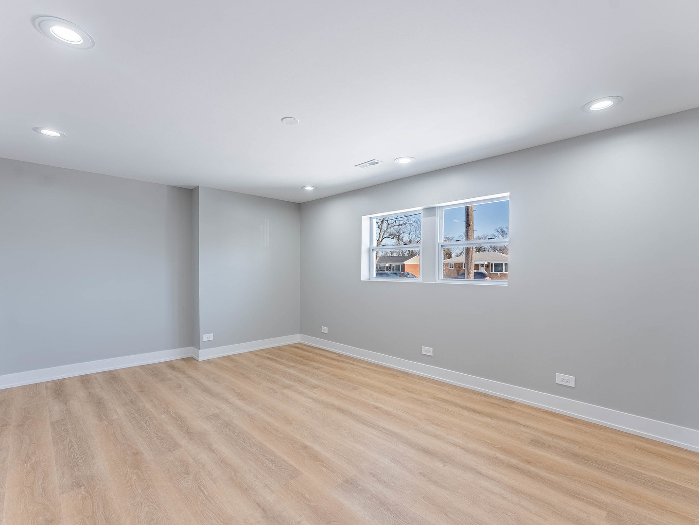 1116 Busse Road Mount Prospect, IL 60056 - Photo 24 of 33