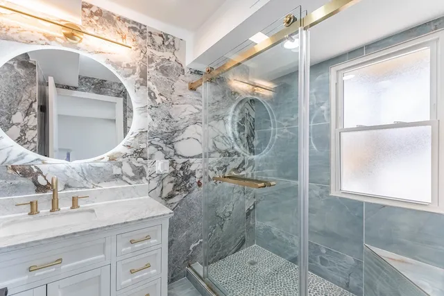 $515,000 | 1116 Busse Road, Mount Prospect, IL 60056