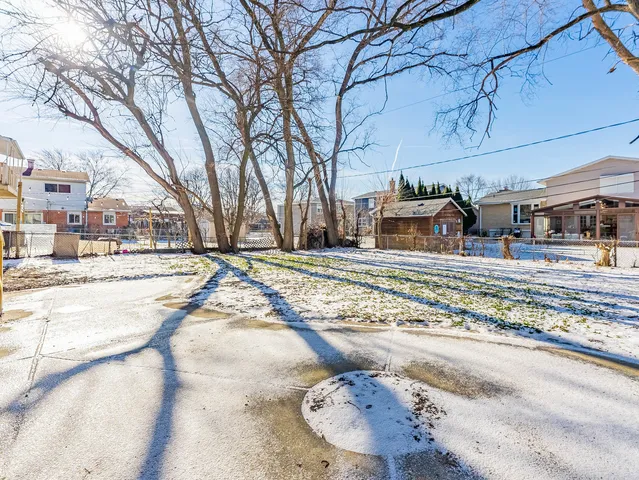 $515,000 | 1116 Busse Road, Mount Prospect, IL 60056