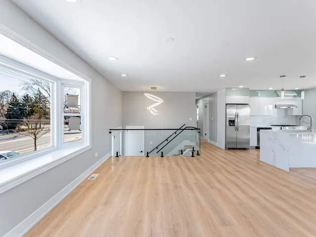 $515,000 | 1116 Busse Road, Mount Prospect, IL 60056