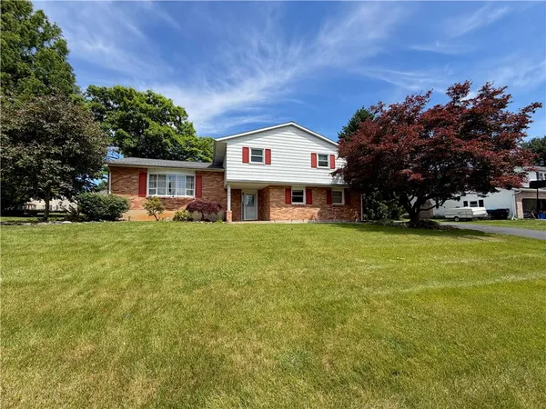 $3,200 | 1160 Brentwood Avenue, Bethlehem, PA 18017