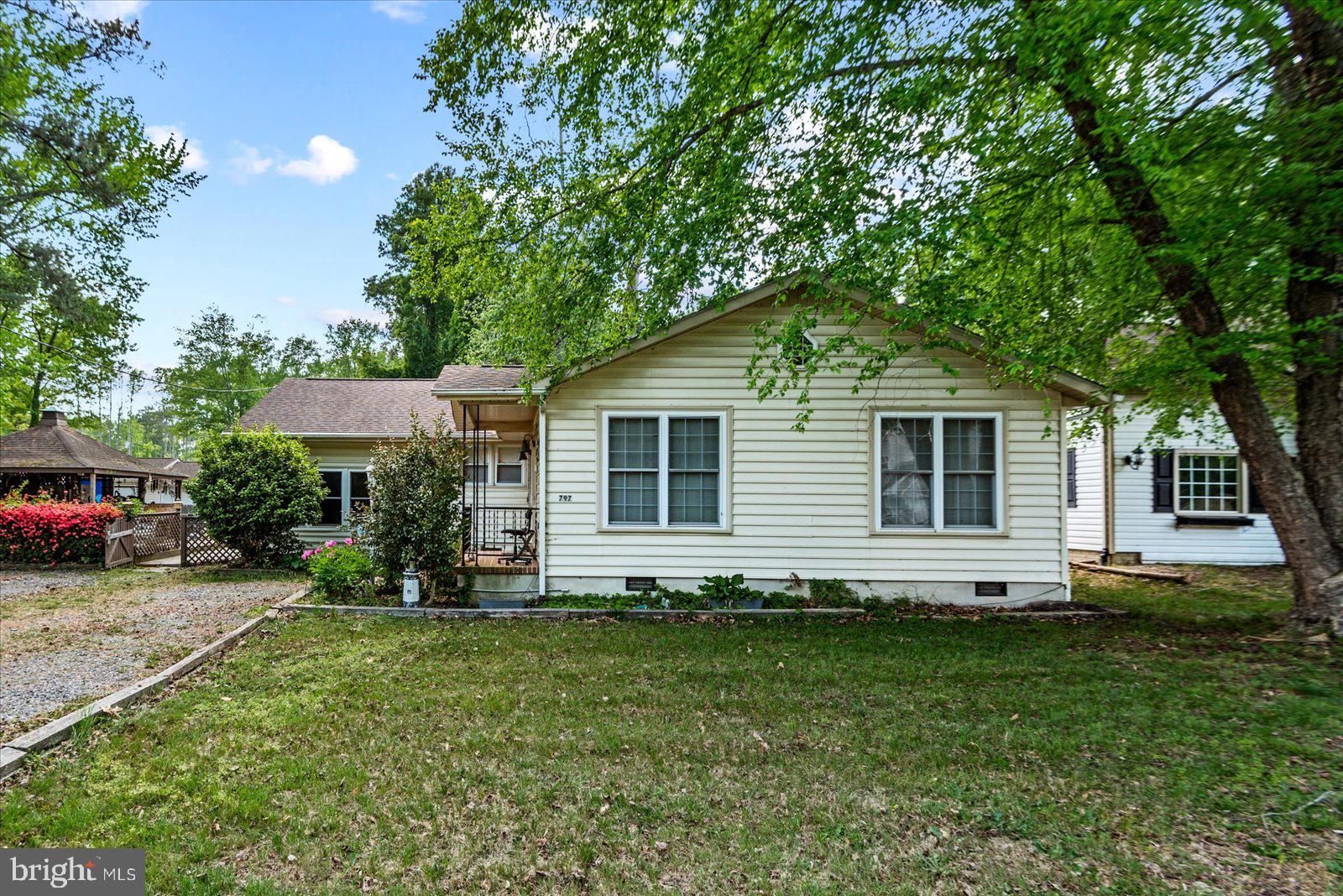 797 Forest Grove Road Colonial Beach, VA 22443 - Photo 3 of 38 Front