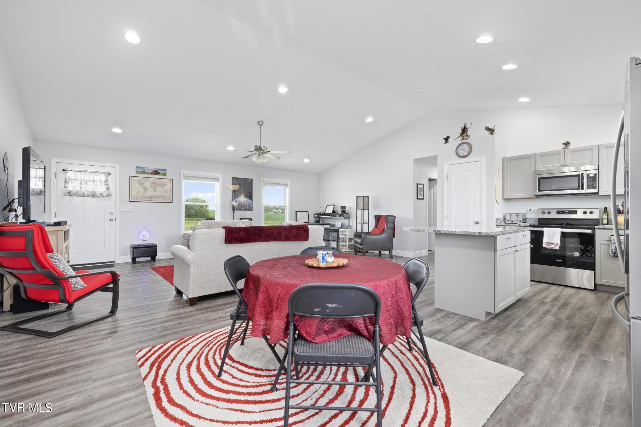 20 Brown Road Chuckey, TN 37641 - Photo 16 of 42 Dining into Living Room