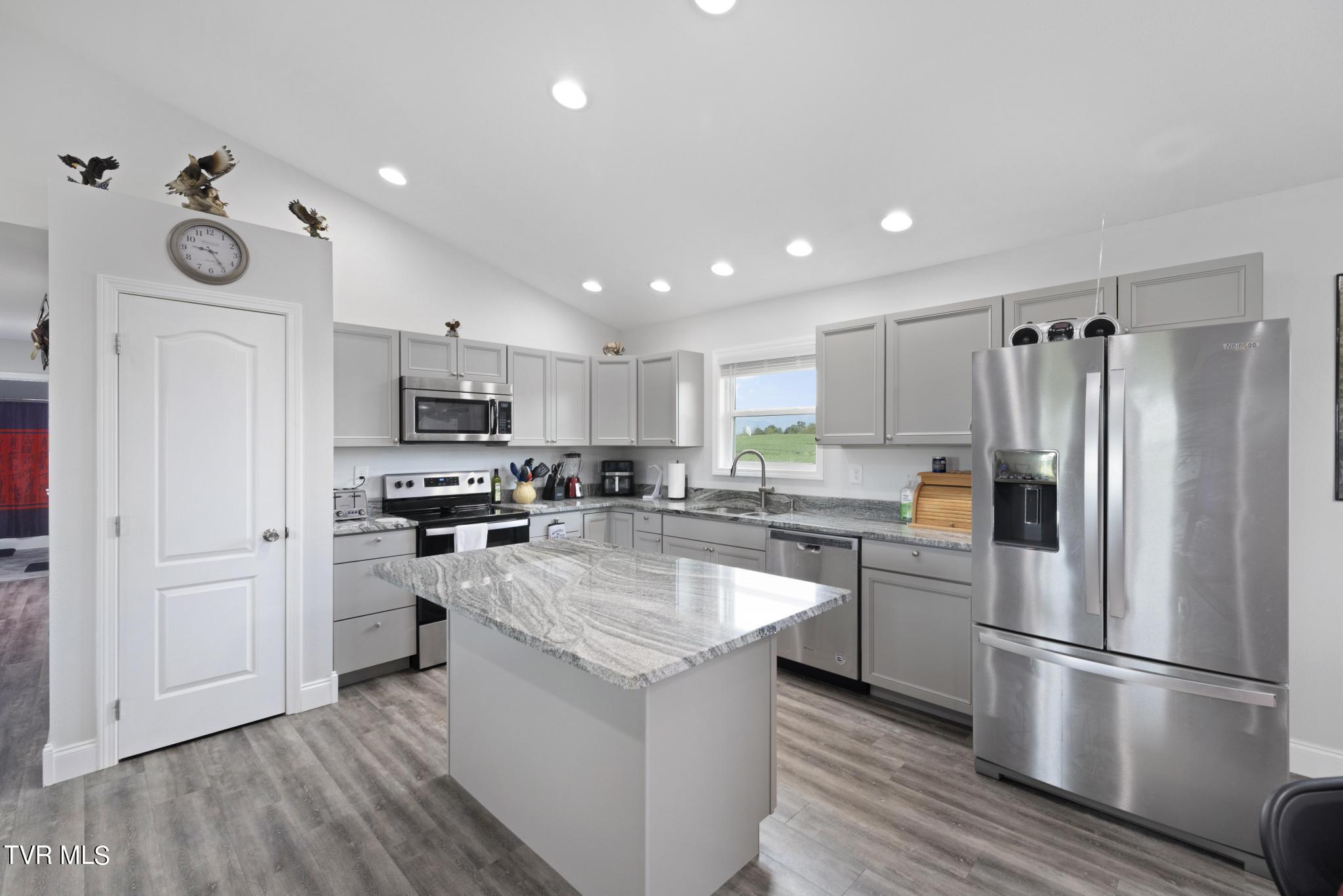 20 Brown Road Chuckey, TN 37641 - Photo 17 of 42 Kitchen