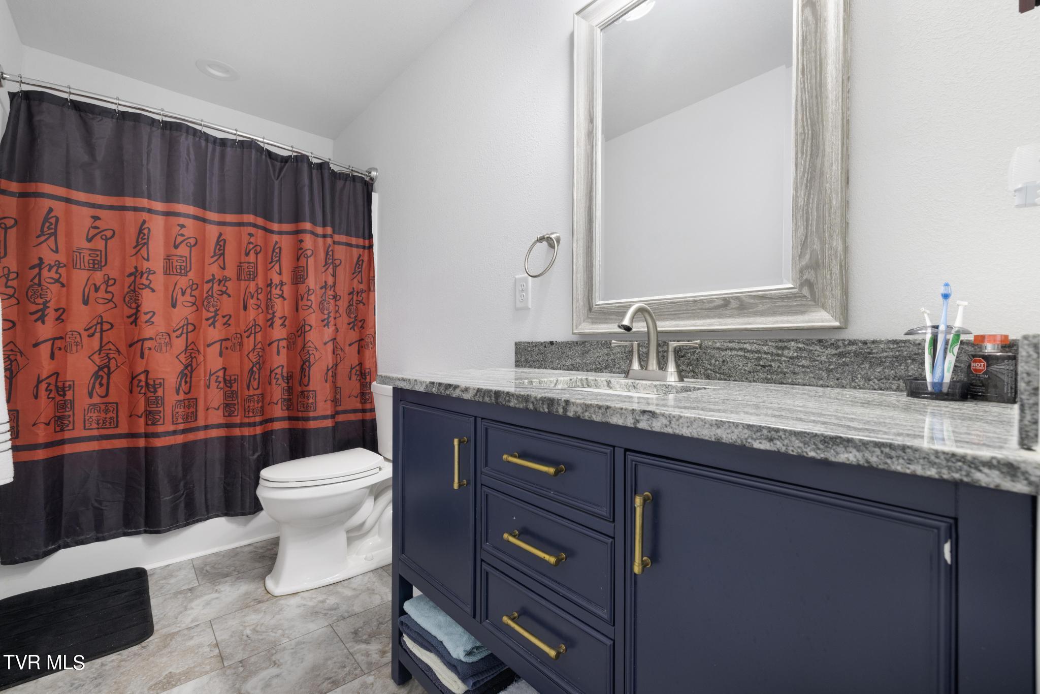 20 Brown Road Chuckey, TN 37641 - Photo 23 of 42 Full bathroom