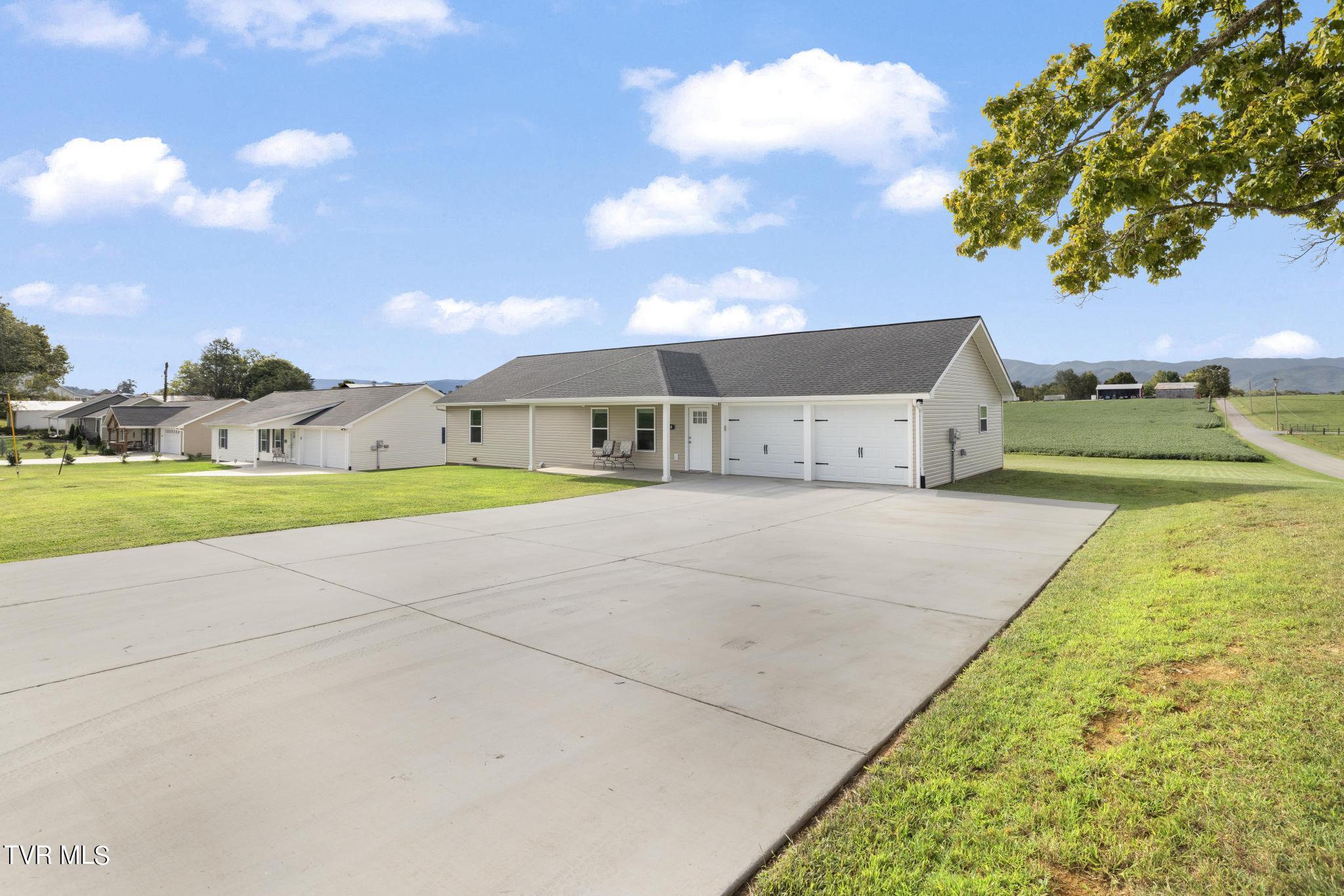 20 Brown Road Chuckey, TN 37641 - Photo 3 of 42 Side view