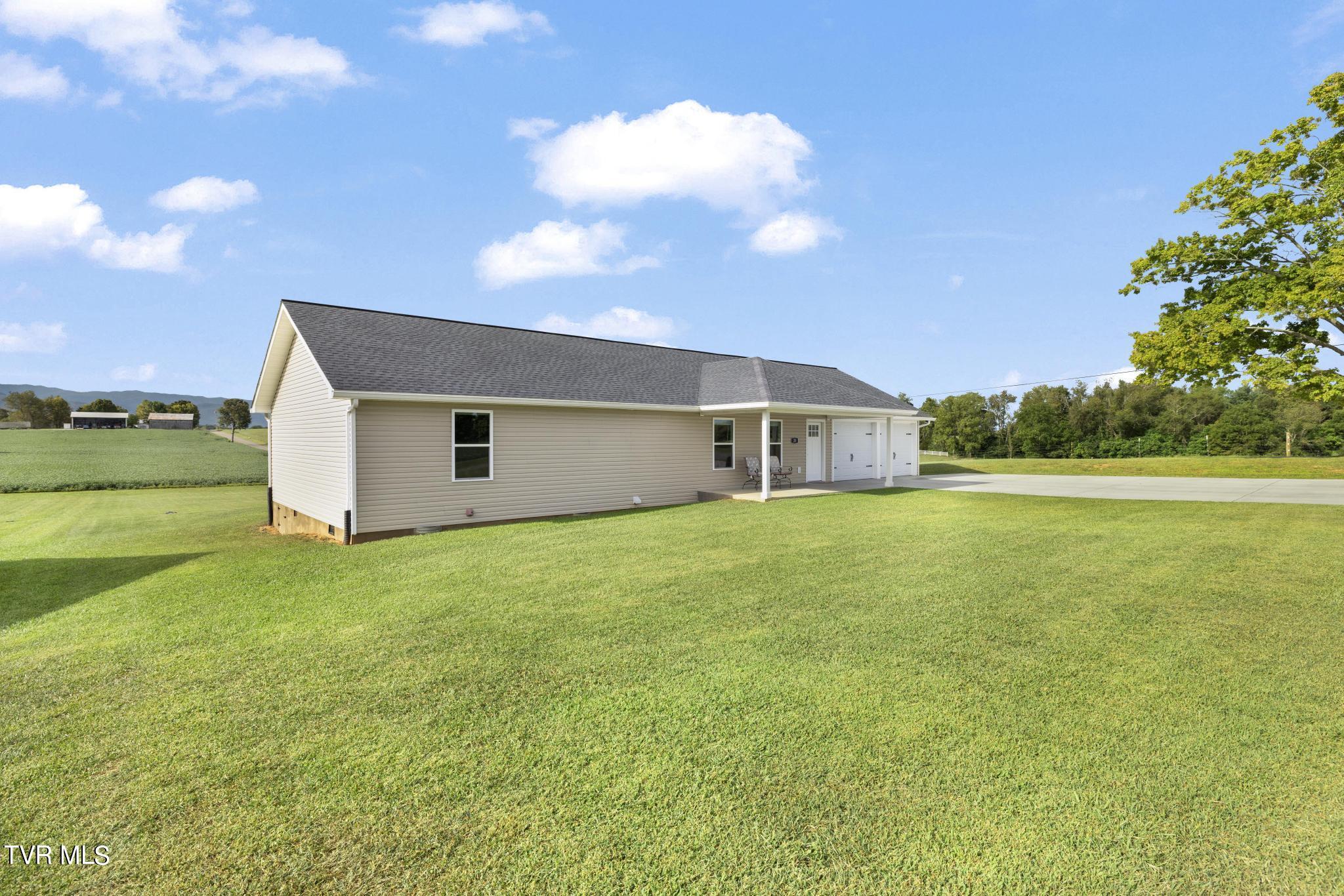 20 Brown Road Chuckey, TN 37641 - Photo 4 of 42 Side view