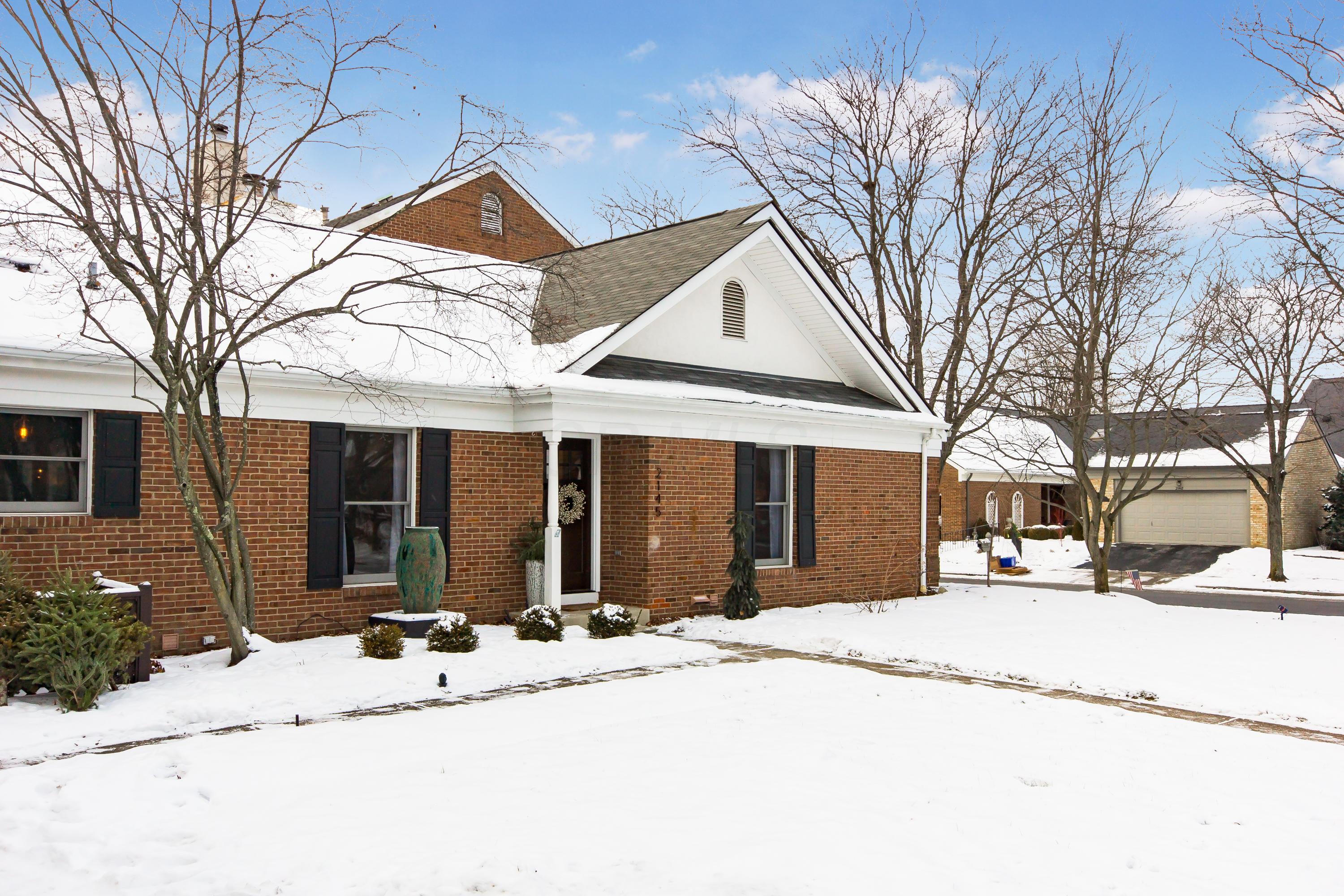 2145 Sandston Road Upper Arlington, OH 43220 - Photo 2 of 45 F 2145 Sandston105-Edit