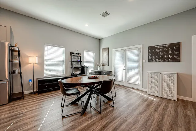 $330,000 | 108 Bay Oaks Drive, La Porte, TX 77571